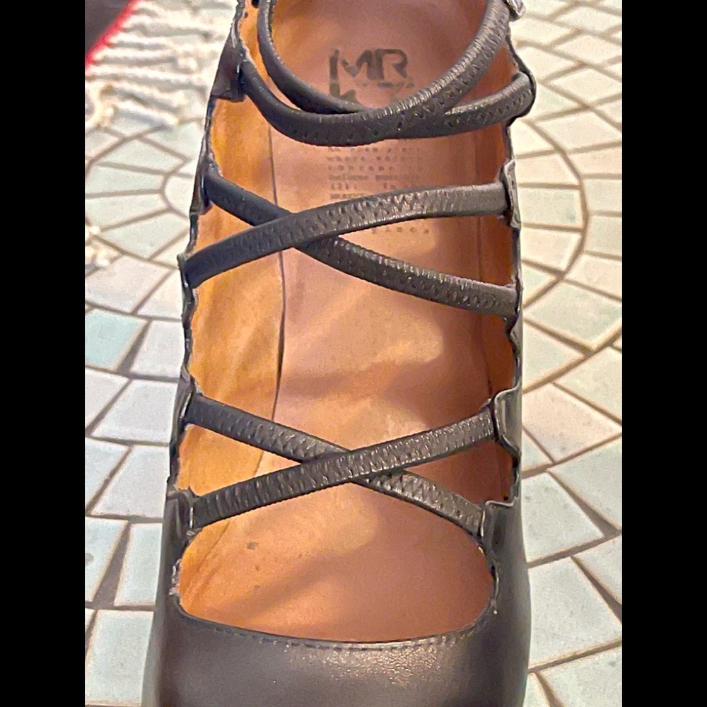 Incredible MRKT (Market) strappy wedges! - Picture 10 of 16